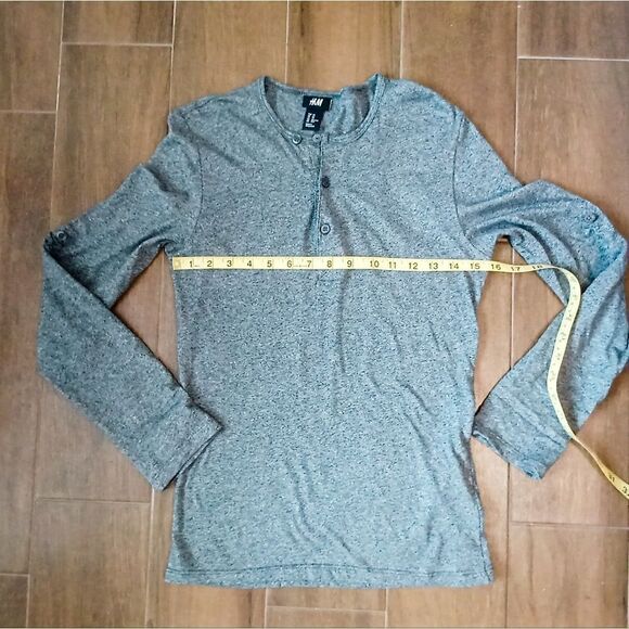 H&M long sleeve shirt - Picture 6 of 7